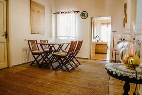 City Grove Blooms and Beds