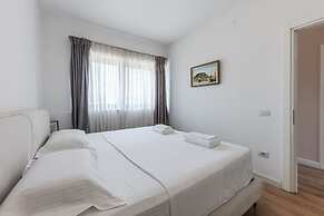 2-br Apartment Close to Radio Shkodra Roger That