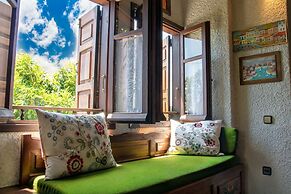 Archontiko Merylins Pinakates Pelion