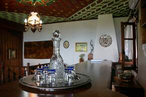 Archontiko Merylins Pinakates Pelion