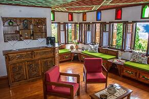 Archontiko Merylins Pinakates Pelion