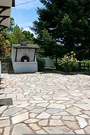 Archontiko Merylins Pinakates Pelion