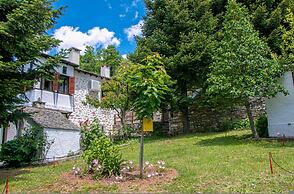 Archontiko Merylins Pinakates Pelion