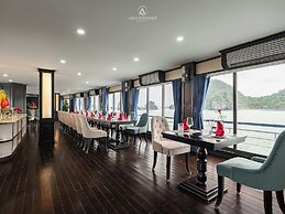 Aqua Elegance Cruise