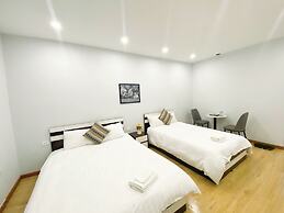 Eco Nest Cozy Apartment & Hotel