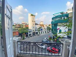 Eco Nest Cozy Apartment & Hotel