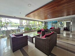 High Livin Apartment Parahyangan