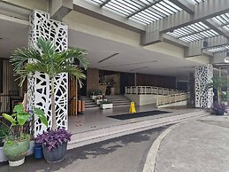 High Livin Apartment Parahyangan