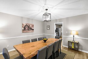 Lake View Newly Renovated