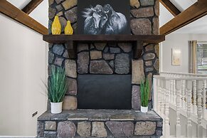 Lake View Newly Renovated