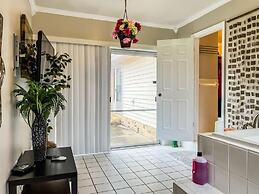 The Gleaming Gemstone on Gilmore