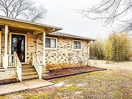 The Gleaming Gemstone on Gilmore