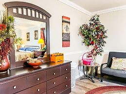 The Gleaming Gemstone on Gilmore