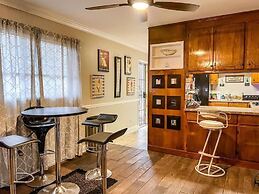 The Gleaming Gemstone on Gilmore