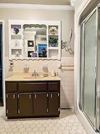 The Gleaming Gemstone on Gilmore