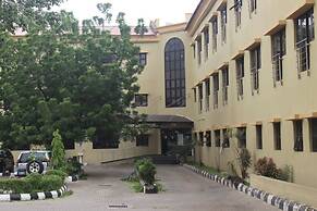 House5 Royal Comfort Ltd