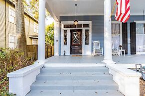 Central Location Historic Grandeur