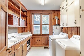 Central Location Historic Grandeur