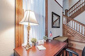 Central Location Historic Grandeur