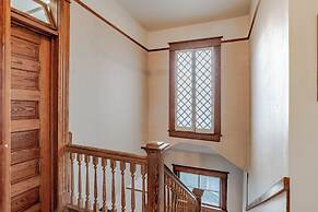 Central Location Historic Grandeur