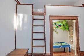 Central Location Historic Grandeur