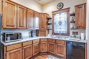 Central Location Historic Grandeur