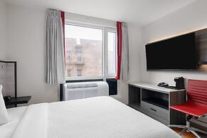 Ramada By Wyndham Brooklyn Near Flatbush
