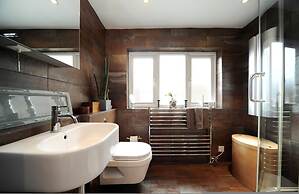 West End Hideout Apartment London