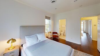 Nashville West End Getaway