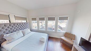 Nashville West End Getaway