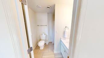 Nashville West End Getaway