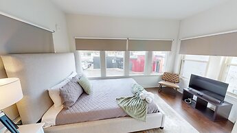 Nashville West End Getaway