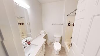 Nashville West End Getaway