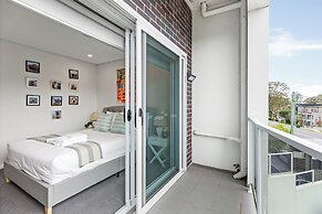 StayAU 4BR Modern Townhouse Asquith