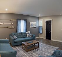Modern NewlyFurnished Acadia Apt