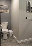 Modern NewlyFurnished Acadia Apt