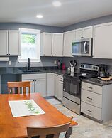 Modern NewlyFurnished Acadia Apt