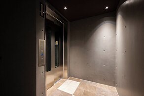 CREAL premier Omorikita