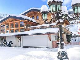 Exceptional Chalet With Outdoor Bubble Bath
