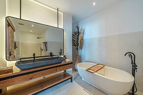 La Villa Ceningan by K-Club