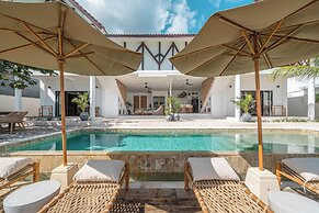 La Villa Ceningan by K-Club