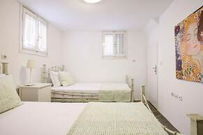 Ballos for 6 in Exomvourgo