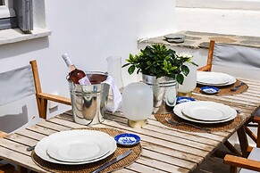 Tinos Experience the House