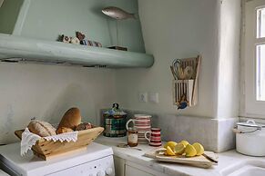 Tinos Experience the House