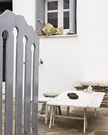 Tinos Experience the House