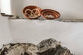 Tinos Experience the House