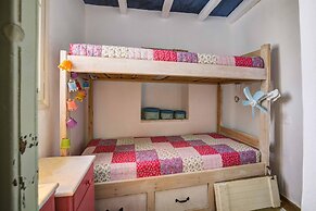 Tinos Experience the House