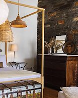 Tinos Experience the House