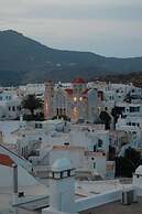 Tinos Experience the House