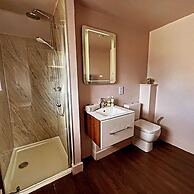 Oak Tree Rooms